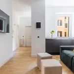 Suite23 , Apartment